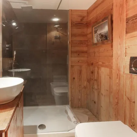 Clos Des Vorgeats - Duplex Beside Golf Course - Patio - Utmb Chalet