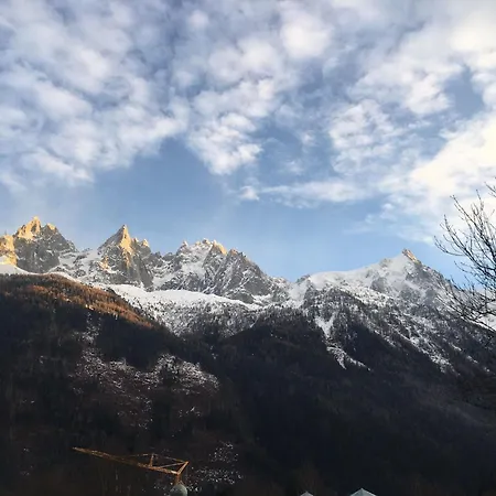 Clos Des Vorgeats - Duplex Beside Golf Course - Patio - Utmb