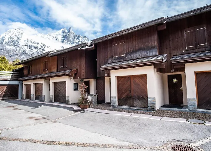 Clos Des Vorgeats - Duplex Beside Golf Course - Patio - Utmb Chamonix